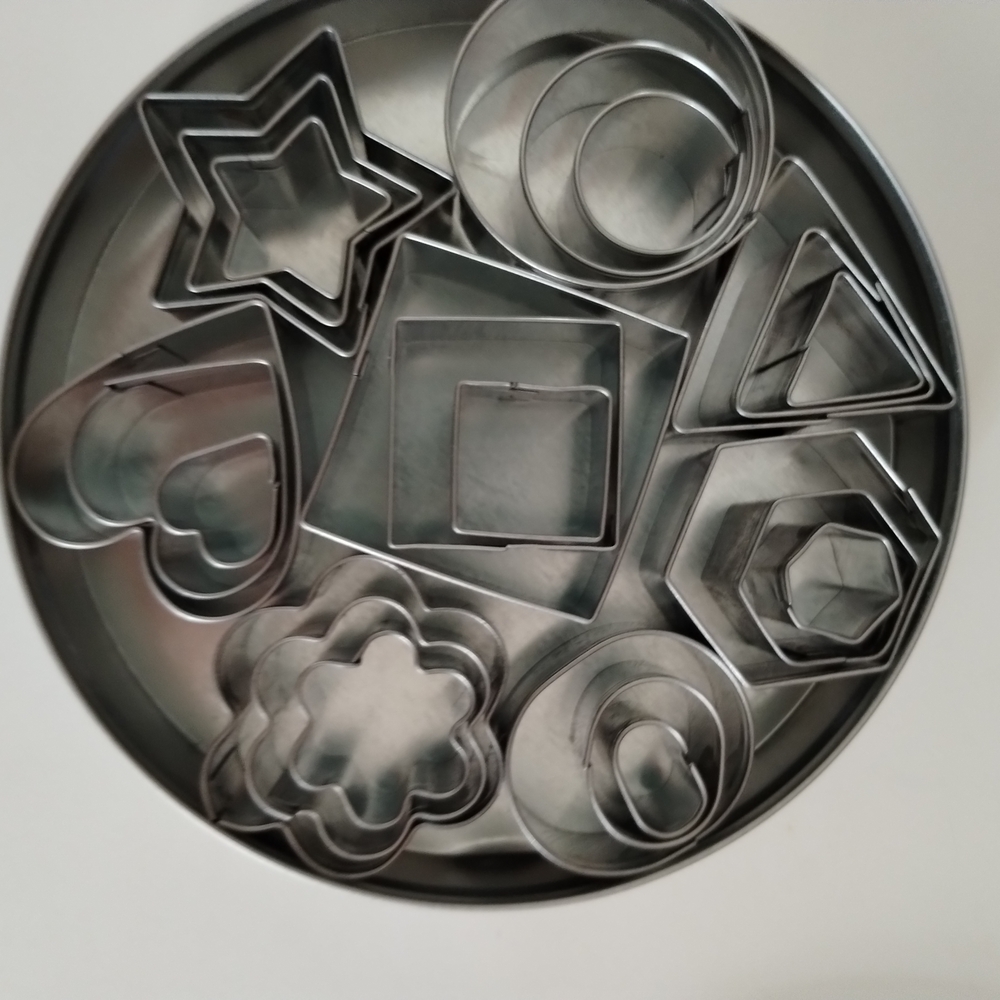 Stainless Steel Assorted Shape Cookie Cutter Set - Silver Color 24 Piece
